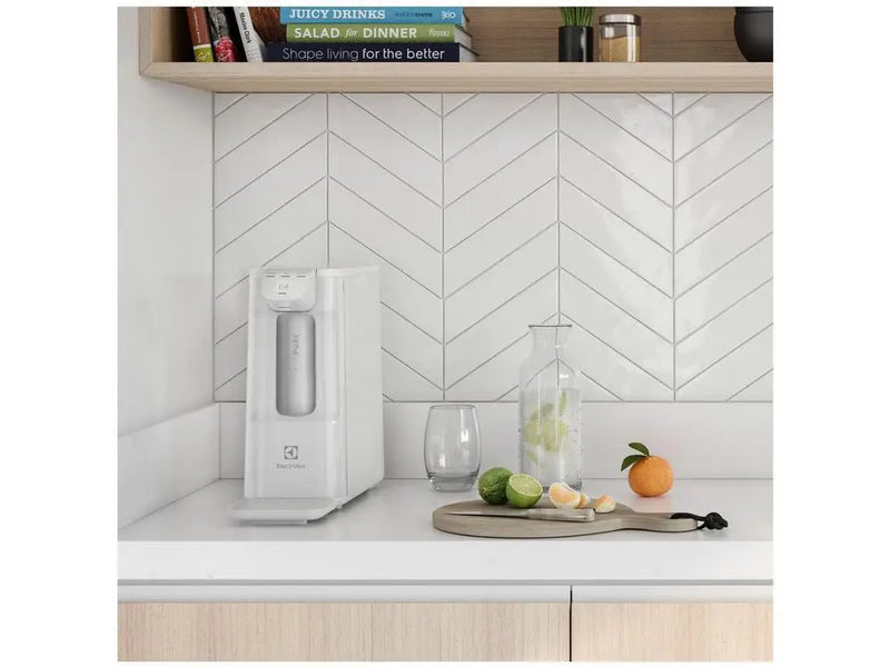 Purificador de Água Electrolux de Mesa Gelo e Água Natural PE12B - Bivolt